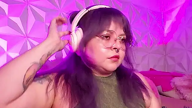 Satyn doll online show from 22, 10, 2025