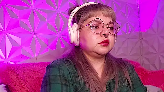 Satyn doll online show from 21, 11, 2025