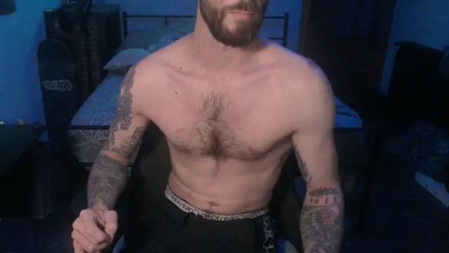 Snapshot of SexxxyLouis chatting on 26, 1, 2025 SexxxyLouis online show from 26, 1, 2025