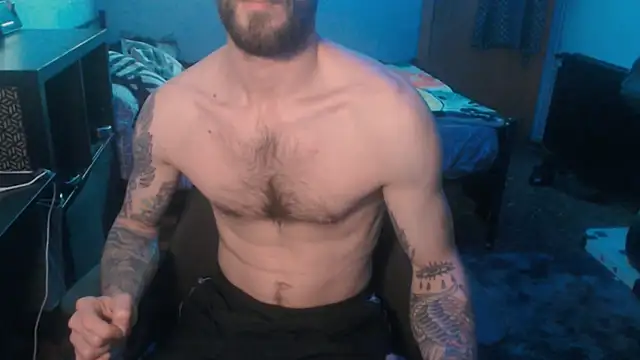 Snapshot of SexxxyLouis chatting on 11, 2, 2025 SexxxyLouis online show from 11, 2, 2025