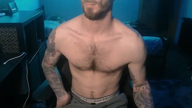 Snapshot of SexxxyLouis chatting on 19, 2, 2025 SexxxyLouis online show from 19, 2, 2025