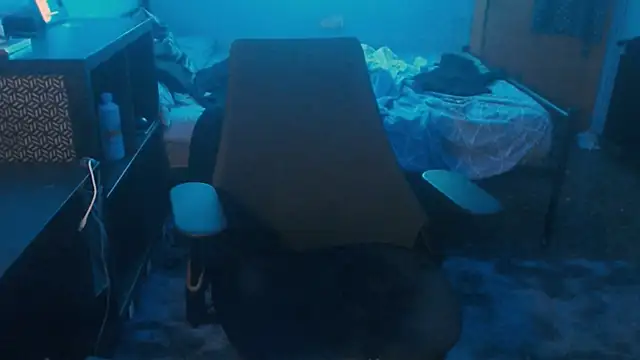 Snapshot of SexxxyLouis chatting on 27, 2, 2025 SexxxyLouis online show from 27, 2, 2025