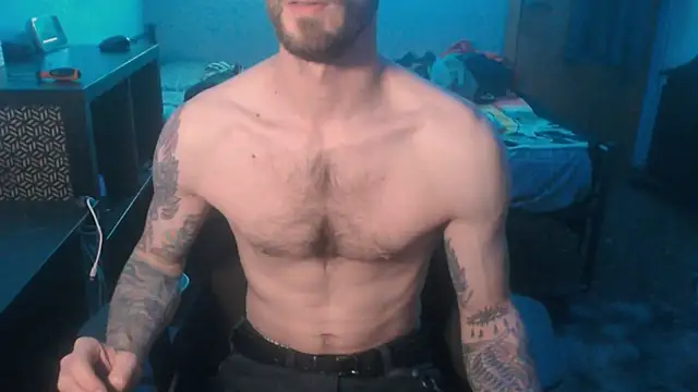 Snapshot of SexxxyLouis chatting on 28, 2, 2025 SexxxyLouis online show from 28, 2, 2025