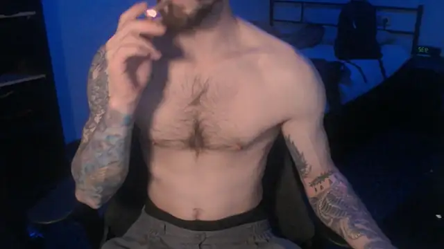 Snapshot of SexxxyLouis chatting on 7, 3, 2025 SexxxyLouis online show from 7, 3, 2025