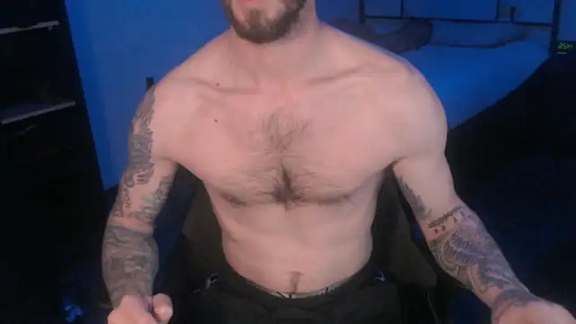 Snapshot of SexxxyLouis chatting on 7, 3, 2025 SexxxyLouis online show from 7, 3, 2025