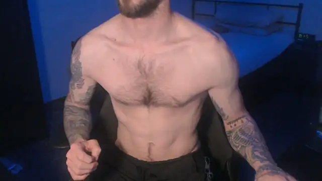 Snapshot of SexxxyLouis chatting on 7, 3, 2025 SexxxyLouis online show from 7, 3, 2025