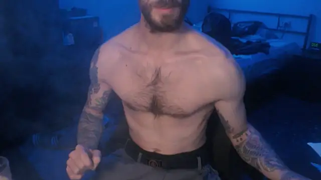 Snapshot of SexxxyLouis chatting on 19, 3, 2025 SexxxyLouis online show from 19, 3, 2025