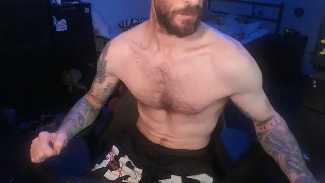 Snapshot of SexxxyLouis chatting on 20, 9, 2025 SexxxyLouis online show from 20, 9, 2025