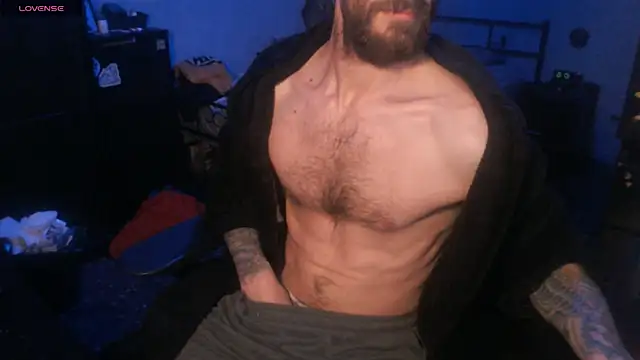 Snapshot of SexxxyLouis chatting on 30, 9, 2025 SexxxyLouis online show from 30, 9, 2025