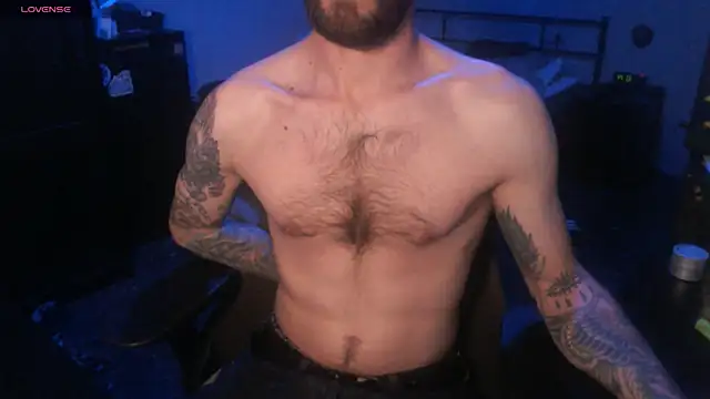 Snapshot of SexxxyLouis chatting on 14, 10, 2025 SexxxyLouis online show from 14, 10, 2025