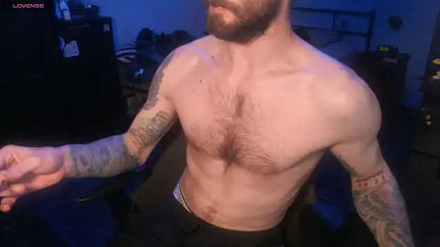 Snapshot of SexxxyLouis chatting on 21, 10, 2025 SexxxyLouis online show from 21, 10, 2025