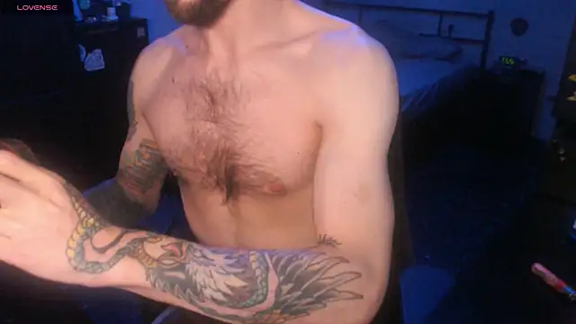 Snapshot of SexxxyLouis chatting on 25, 10, 2025 SexxxyLouis online show from 25, 10, 2025