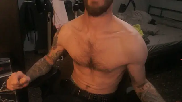 SexxxyLouis online show from 13, 4, 2026