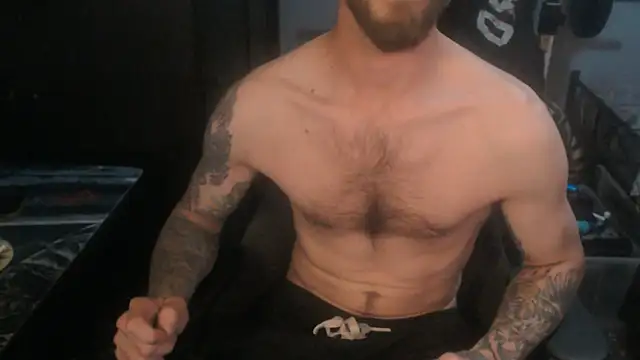 Snapshot of SexxxyLouis chatting on 2, 6, 2026 SexxxyLouis online show from 2, 6, 2026