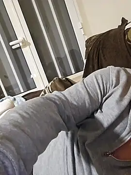 Snapshot of Alex3009 chatting on 9, 11, 2025 Alex3009 online show from 9, 11, 2025