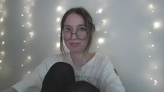 Snapshot of _Hanna_Moon_ chatting on 30, 11, 2025 Hanna Moon online show from 30, 11, 2025