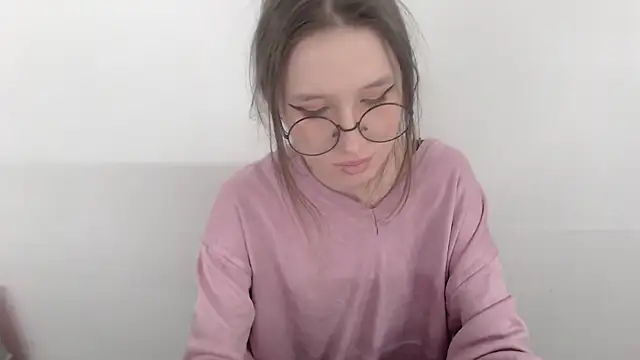  Hanna Moon  online show from 15, 4, 2026