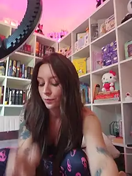 Snapshot of LilyOrion chatting on 15, 7, 2026 LilyOrion online show from 15, 7, 2026