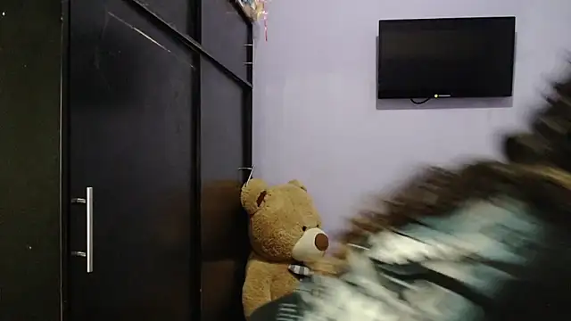 ANGELIQUE KLANE online show from 24, 1, 2025