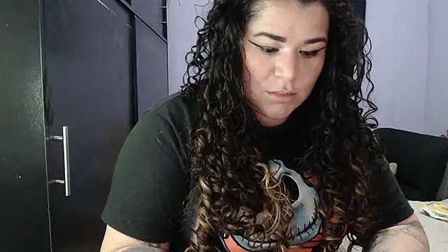 ANGELIQUE KLANE online show from 31, 1, 2025