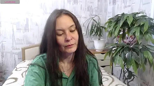 Snapshot of GinaQSoul chatting on 11, 5, 2026 GinaQSoul online show from 11, 5, 2026