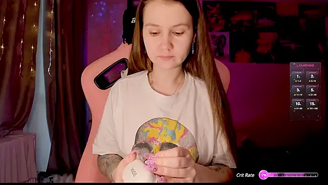 Snapshot of GoodWitch_ chatting on 8, 1, 2025 GoodWitch online show from 8, 1, 2025