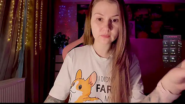 Snapshot of GoodWitch_ chatting on 4, 2, 2025 GoodWitch online show from 4, 2, 2025