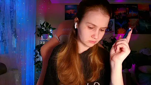 GoodWitch  online show from 17, 12, 2025