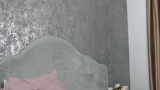 Snapshot of LisaCroft chatting on 14, 6, 2026 LisaCroft online show from 14, 6, 2026