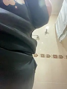 Fancyxlove online show from 15, 11, 2025