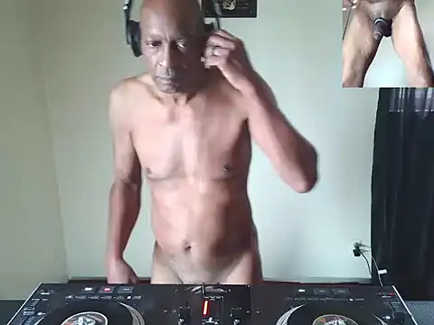 Snapshot of longdick4you8686 chatting on 11, 6, 2026 longdick4you8686 online show from 11, 6, 2026