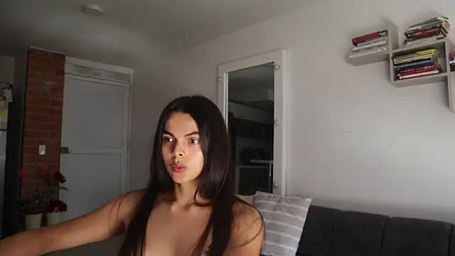 Snapshot of _Vahos_ chatting on 13, 5, 2026 Vahos online show from 13, 5, 2026