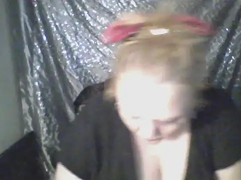 Snapshot of funtimkity chatting on 18, 12, 2025 funtimkity online show from 18, 12, 2025