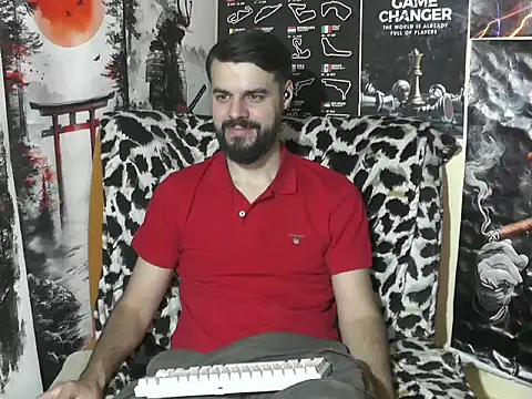 Snapshot of 00george chatting on 25, 11, 2025 00george online show from 25, 11, 2025