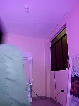 Snapshot of Latin_summer chatting on 12, 12, 2024 Latin summer online show from 12, 12, 2024