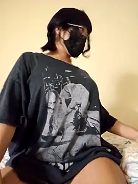 Snapshot of Latin_summer chatting on 1, 11, 2025 Latin summer online show from 1, 11, 2025