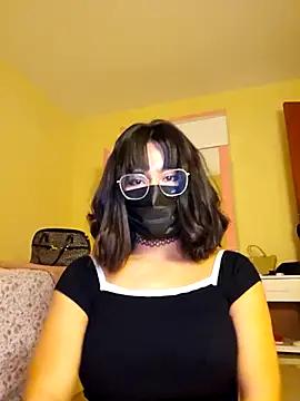 Snapshot of Latin_summer chatting on 2, 12, 2025 Latin summer online show from 2, 12, 2025