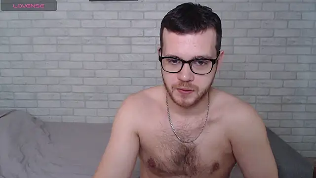 Snapshot of Alexxx_horny chatting on 3, 6, 2026 Alexxx horny online show from 3, 6, 2026