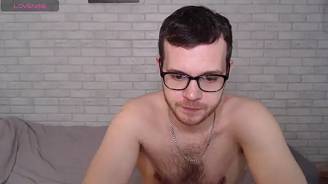 Snapshot of Alexxx_horny chatting on 17, 6, 2026 Alexxx horny online show from 17, 6, 2026