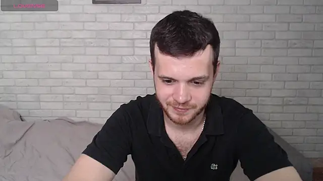 Snapshot of Alexxx_horny chatting on 28, 7, 2026 Alexxx horny online show from 28, 7, 2026