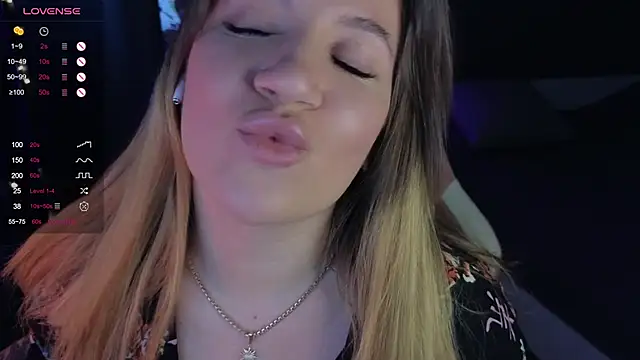 Snapshot of Fairy__Sofia chatting on 28, 1, 2025 Fairy Sofia online show from 28, 1, 2025