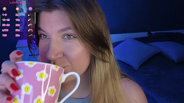 Snapshot of Fairy__Sofia chatting on 11, 3, 2025 Fairy Sofia online show from 11, 3, 2025