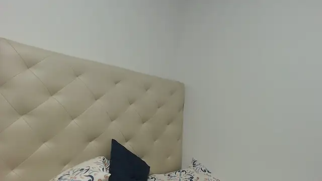 Snapshot of camilahot23 chatting on 18, 7, 2026 camilahot23 online show from 18, 7, 2026