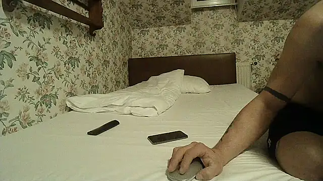 Snapshot of NiceHunter89 chatting on 27, 3, 2026 NiceHunter89 online show from 27, 3, 2026