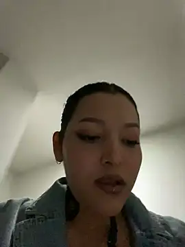 Snapshot of MarcellaGriffin chatting on 12, 1, 2025 MarcellaGriffin online show from 12, 1, 2025