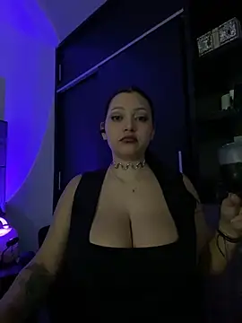 Snapshot of MarcellaGriffin chatting on 24, 1, 2025 MarcellaGriffin online show from 24, 1, 2025