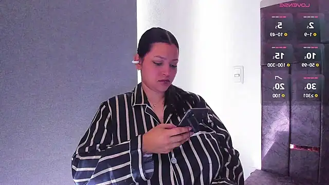 Snapshot of MarcellaGriffin chatting on 25, 1, 2025 MarcellaGriffin online show from 25, 1, 2025