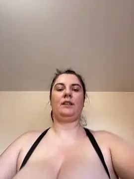 Snapshot of alisiaparril chatting on 20, 3, 2025 alisiaparril online show from 20, 3, 2025