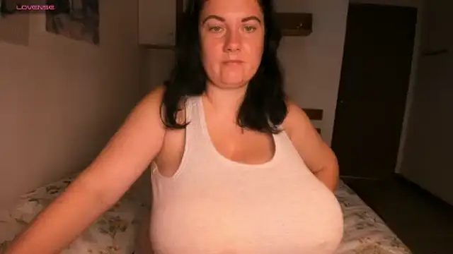 Snapshot of alisiaparril chatting on 23, 11, 2025 alisiaparril online show from 23, 11, 2025