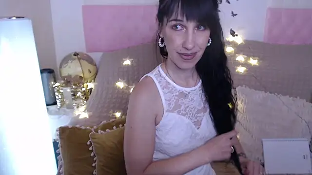 Snapshot of -carla- chatting on 22, 12, 2024 -carla- online show from 22, 12, 2024